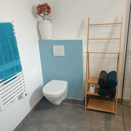 Holiday home Apb Locations Avec Jacuzzi Privatif *