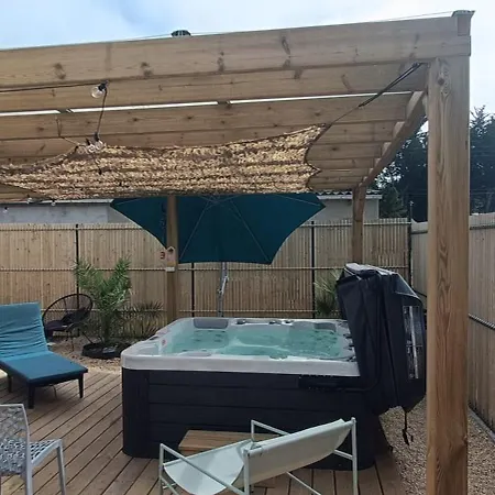 Apb Locations Avec Jacuzzi Privatif *