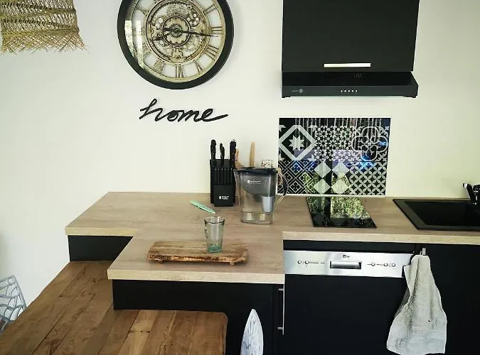 Apb Locations Avec Jacuzzi Privatif *