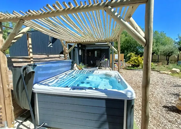 度假居 Apb Locations Avec Jacuzzi Privatif 圣让-德蒙