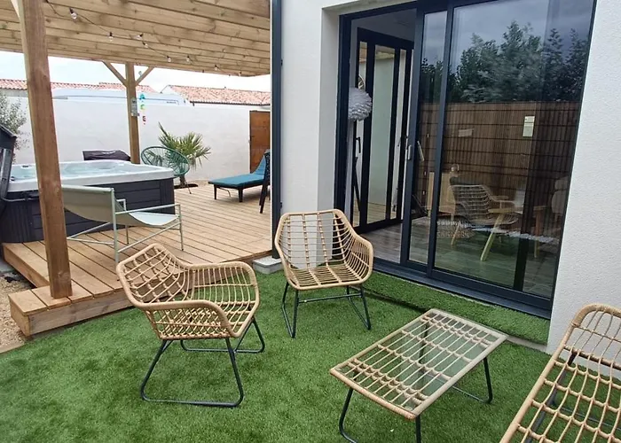 Apb Locations Avec Jacuzzi Privatif *