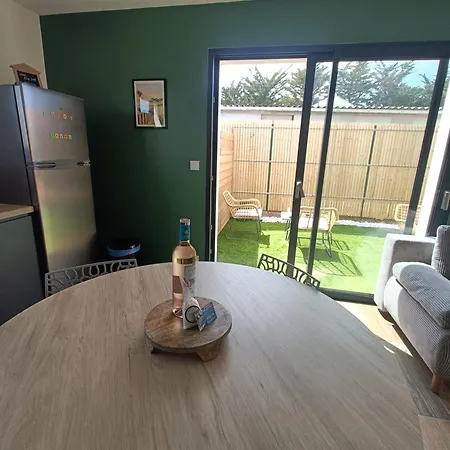 Apb Locations Avec Jacuzzi Privatif