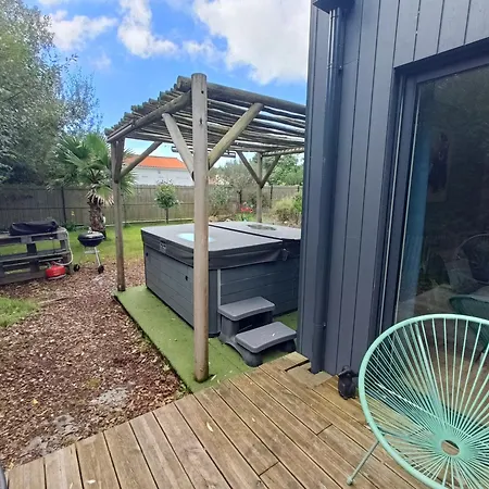 Apb Locations Avec Jacuzzi Privatif 度假居 圣让-德蒙