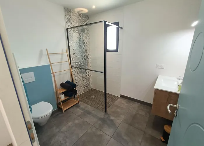 בית נופש Apb Locations Avec Jacuzzi Privatif סן ז'אן דה מון